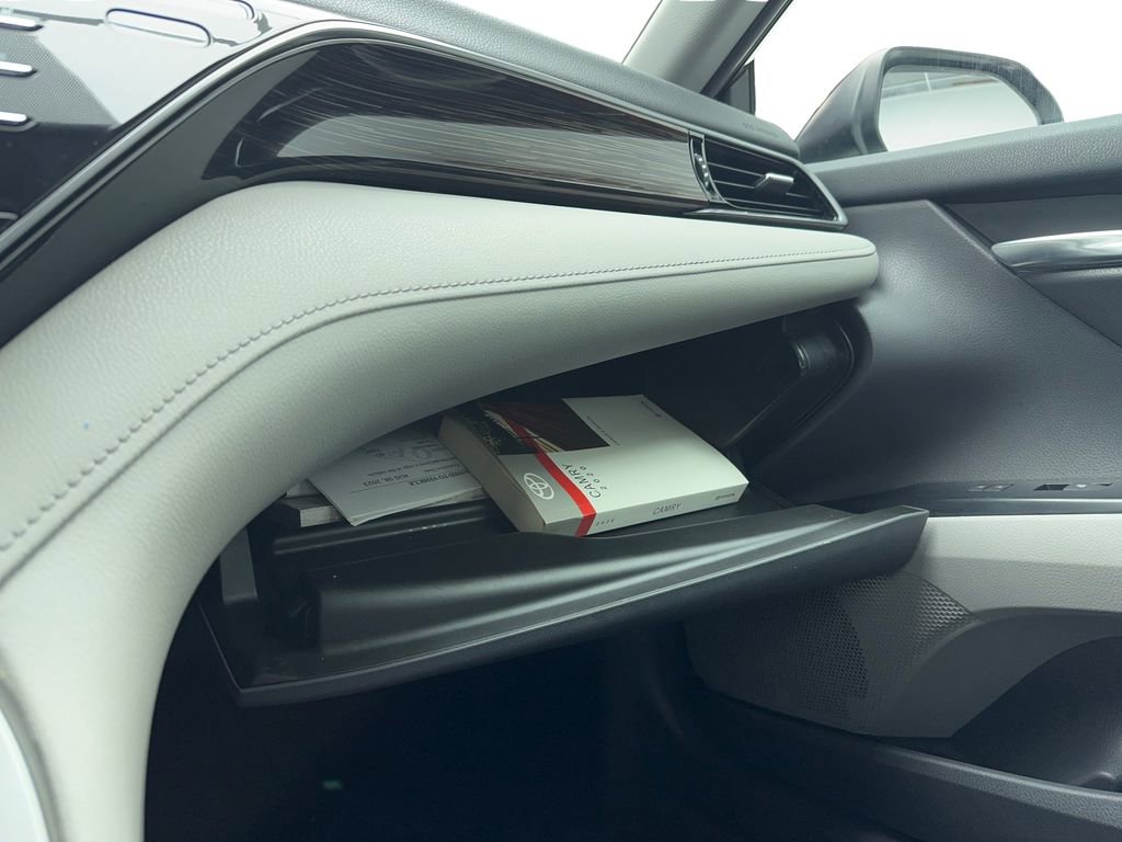 Used 2020 Toyota Camry LE image 30