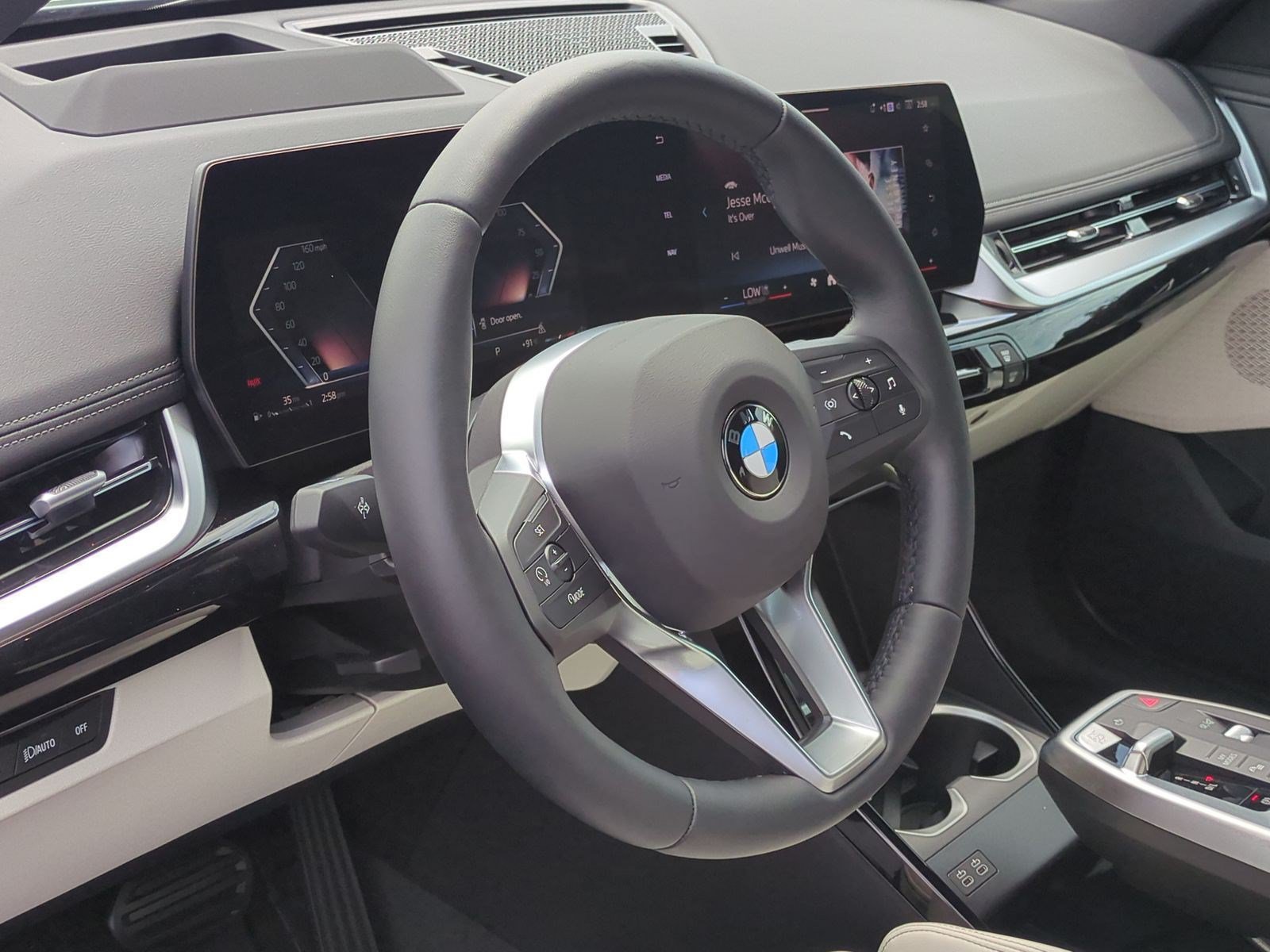 Used 2026 BMW X1 xDrive28i w/ Technology Package AWD/4WD image 16