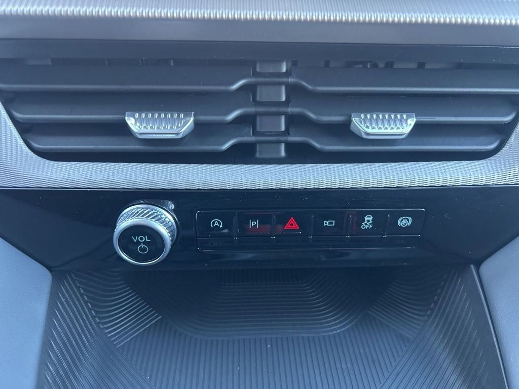 New 2026 Ford Explorer Active image 26