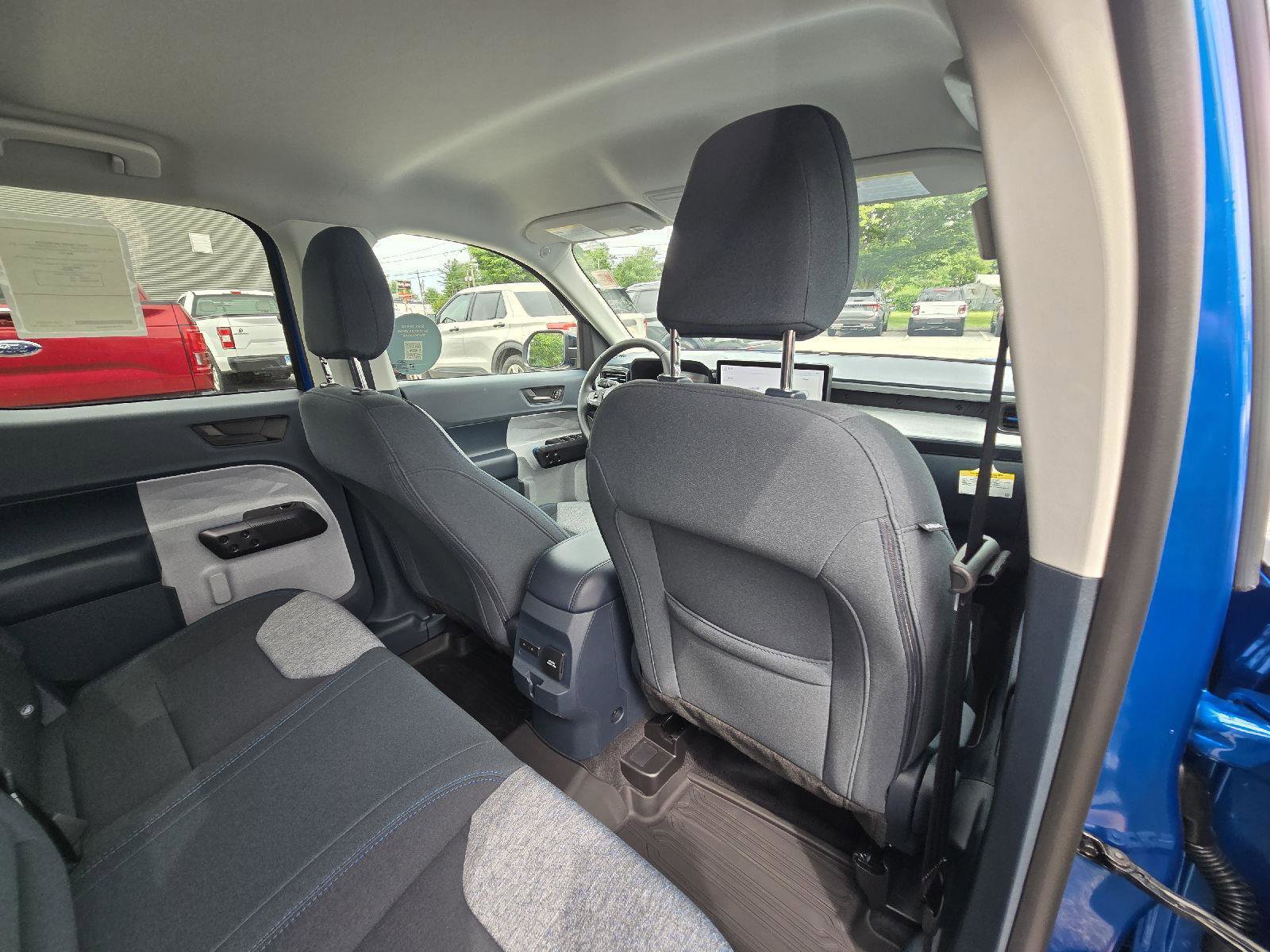 New 2025 Ford Maverick XLT w/ XLT Luxury Package image 18