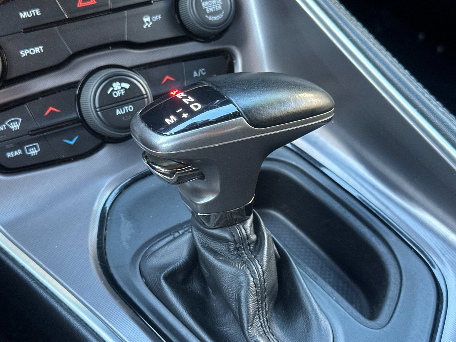 Used 2021 Dodge Challenger SXT RWD image 20