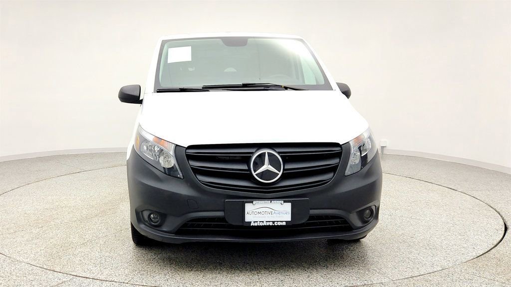 Used 2023 Mercedes-Benz Metris image 2