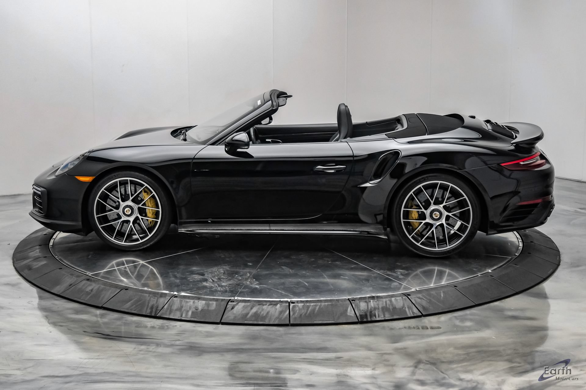 Used 2019 Porsche 911 Turbo S AWD/4WD image 8