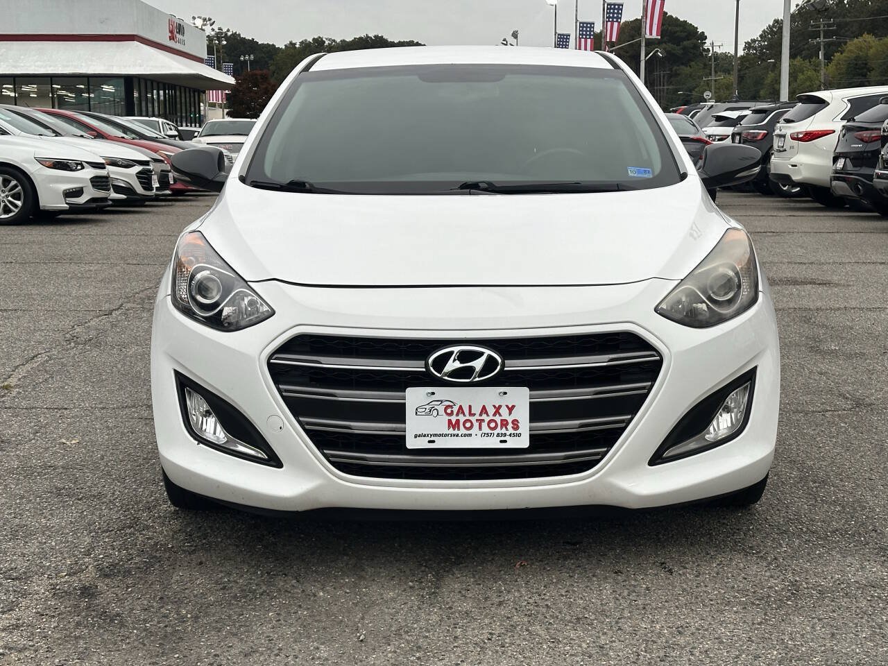 Used 2016 Hyundai Elantra GT w/ Option Group 02 FWD image 3