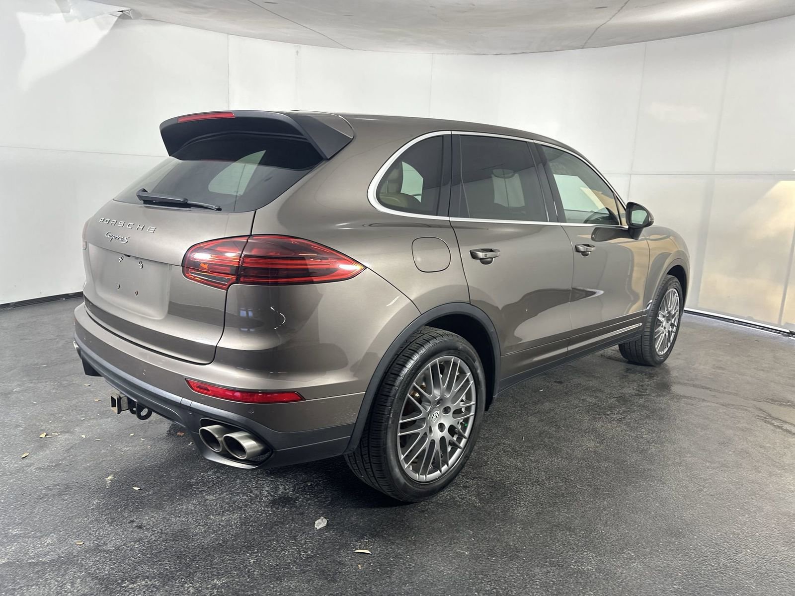 Used 2016 Porsche Cayenne S w/ Premium Plus Package image 8