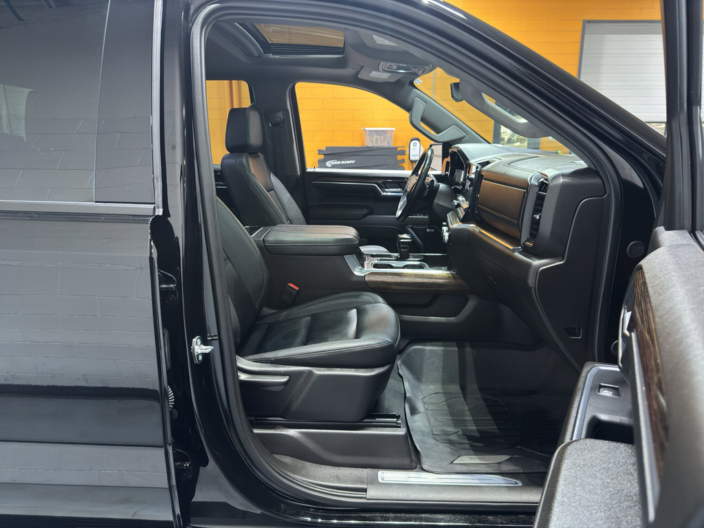 Used 2024 GMC Sierra 1500 Elevation w/ Elevation Premium Package image 21