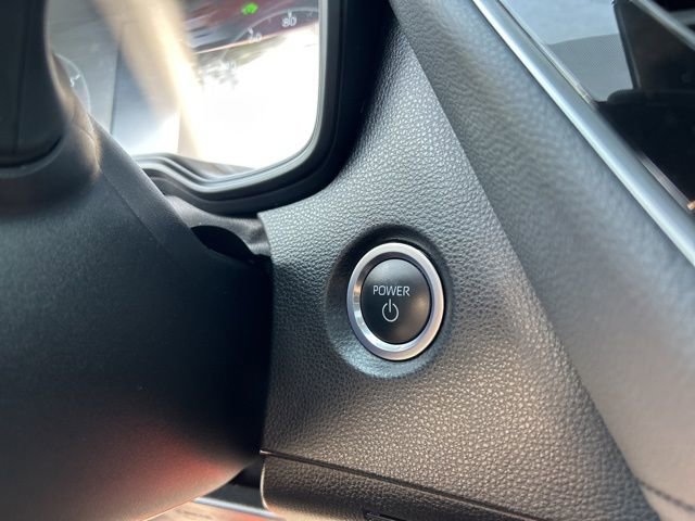 Used 2023 Toyota Corolla SE w/ SE Package image 24