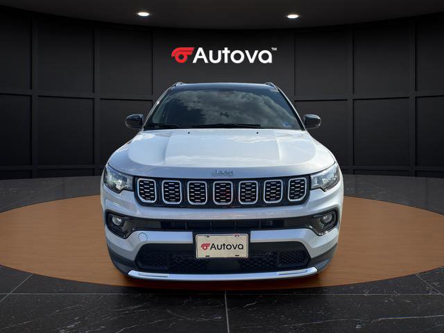 Used 2025 Jeep Compass Limited image 8