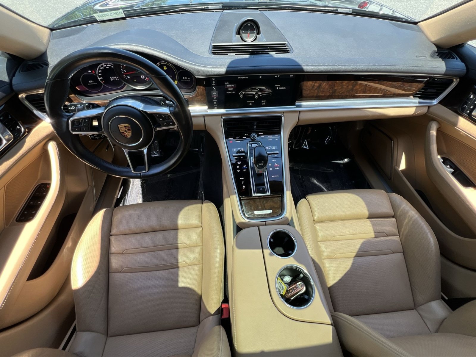 Used 2018 Porsche Panamera RWD image 13
