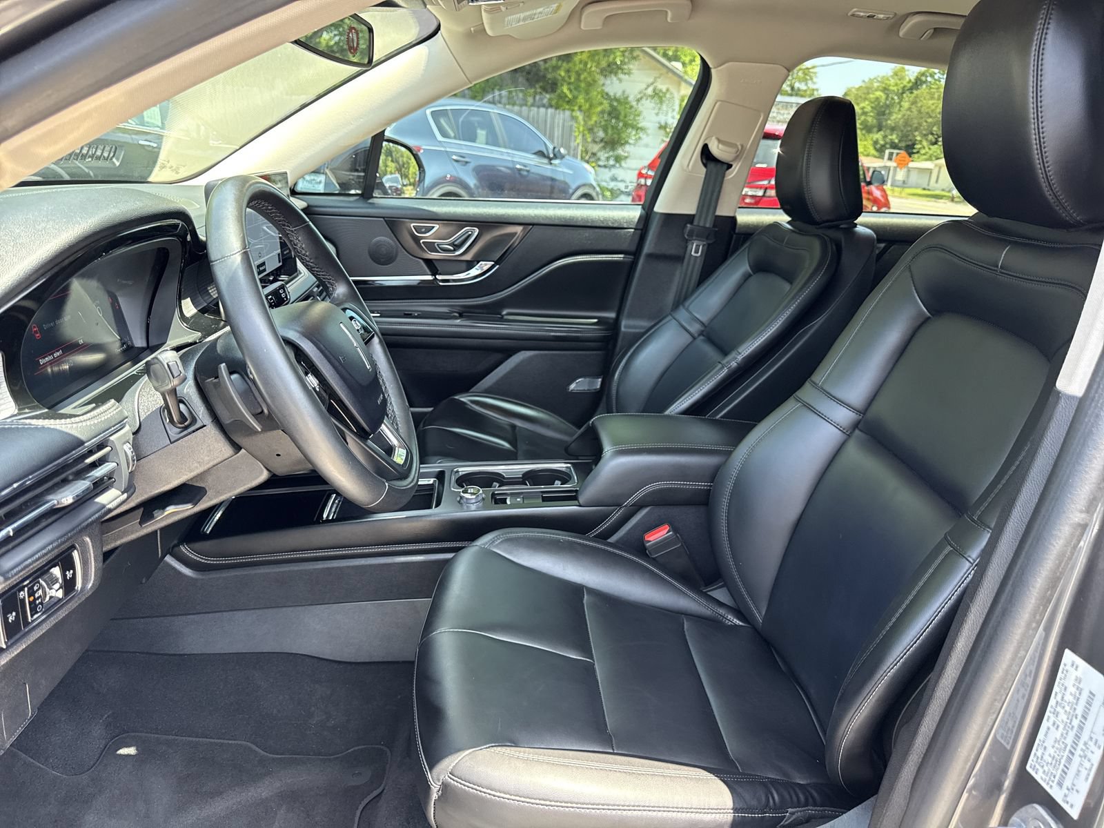 Used 2023 Lincoln Corsair FWD image 9