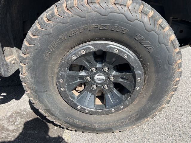 Used 2017 Ford F150 Raptor w/ Equipment Group 802A Luxury AWD/4WD image 4