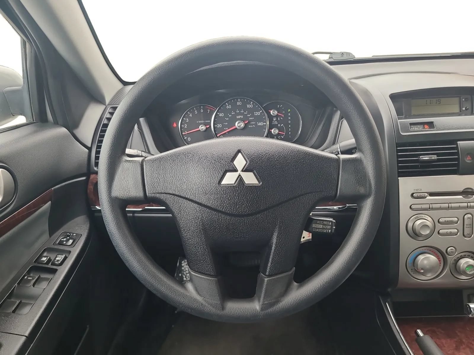 Used 2011 Mitsubishi Galant ES FWD image 12