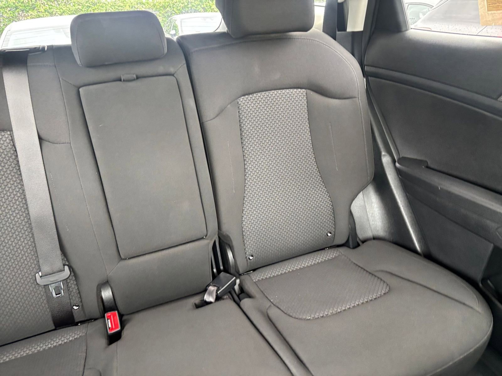 Used 2025 Kia Sportage LX image 36