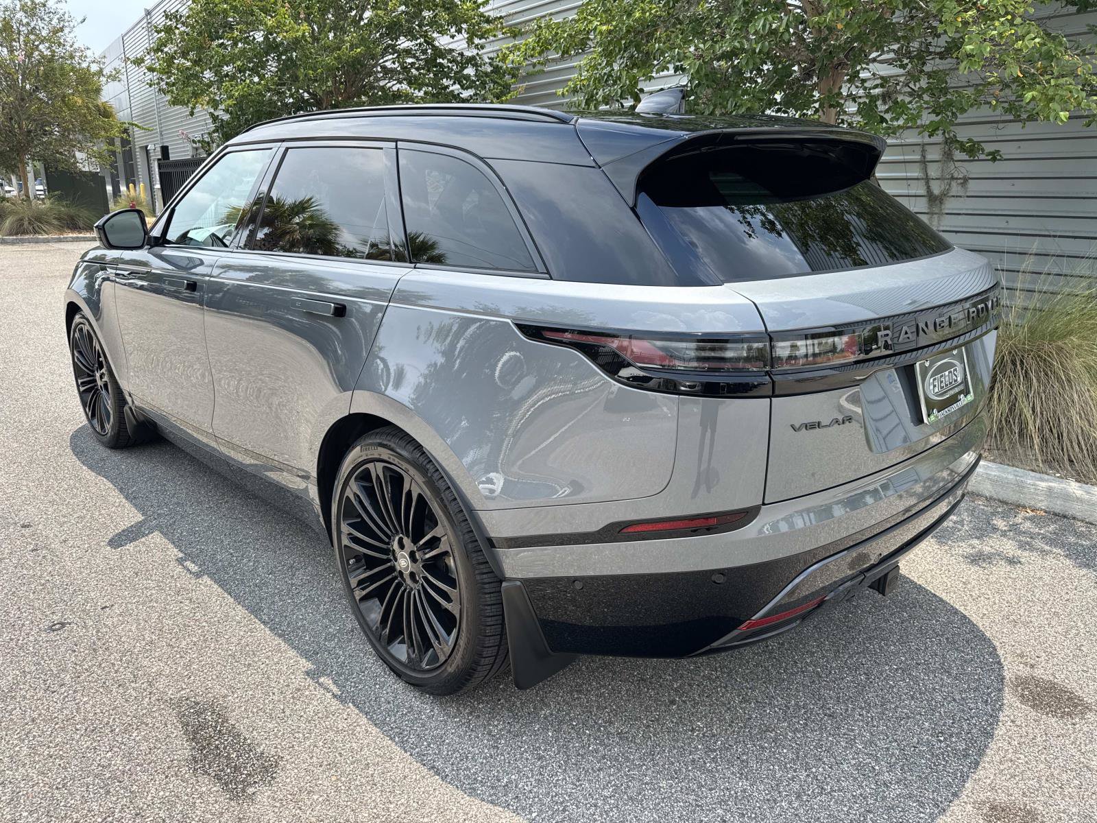 Certified 2026 Land Rover Range Rover Velar Dynamic SE AWD/4WD image 3