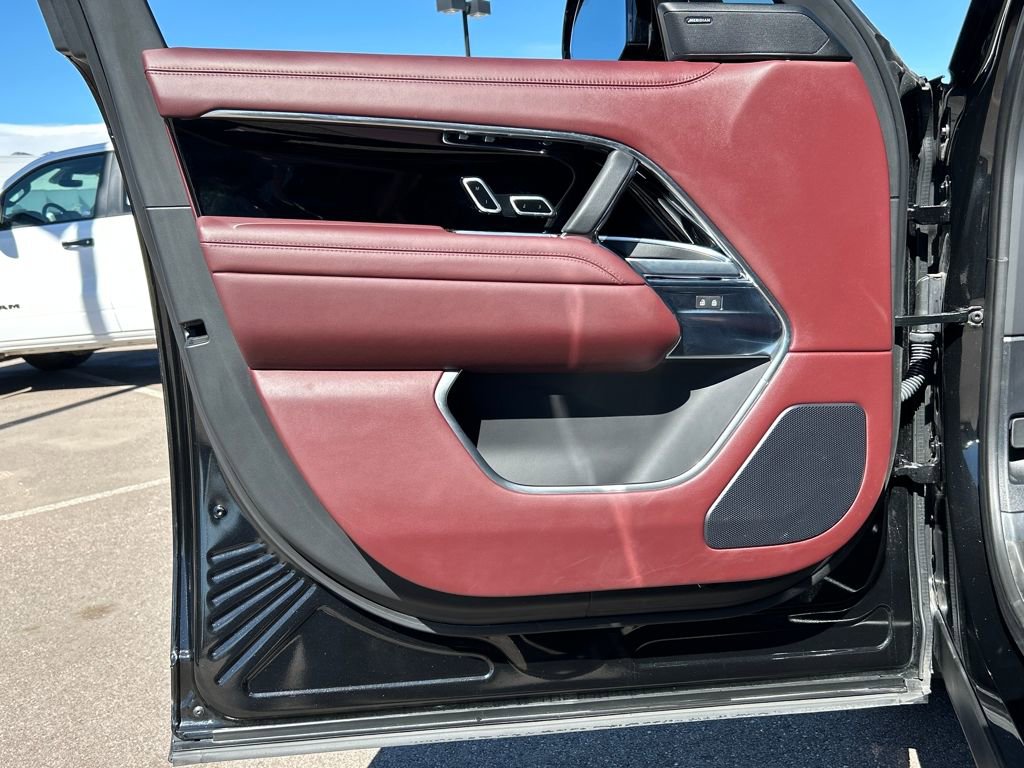 Used 2024 Land Rover Range Rover SE image 29