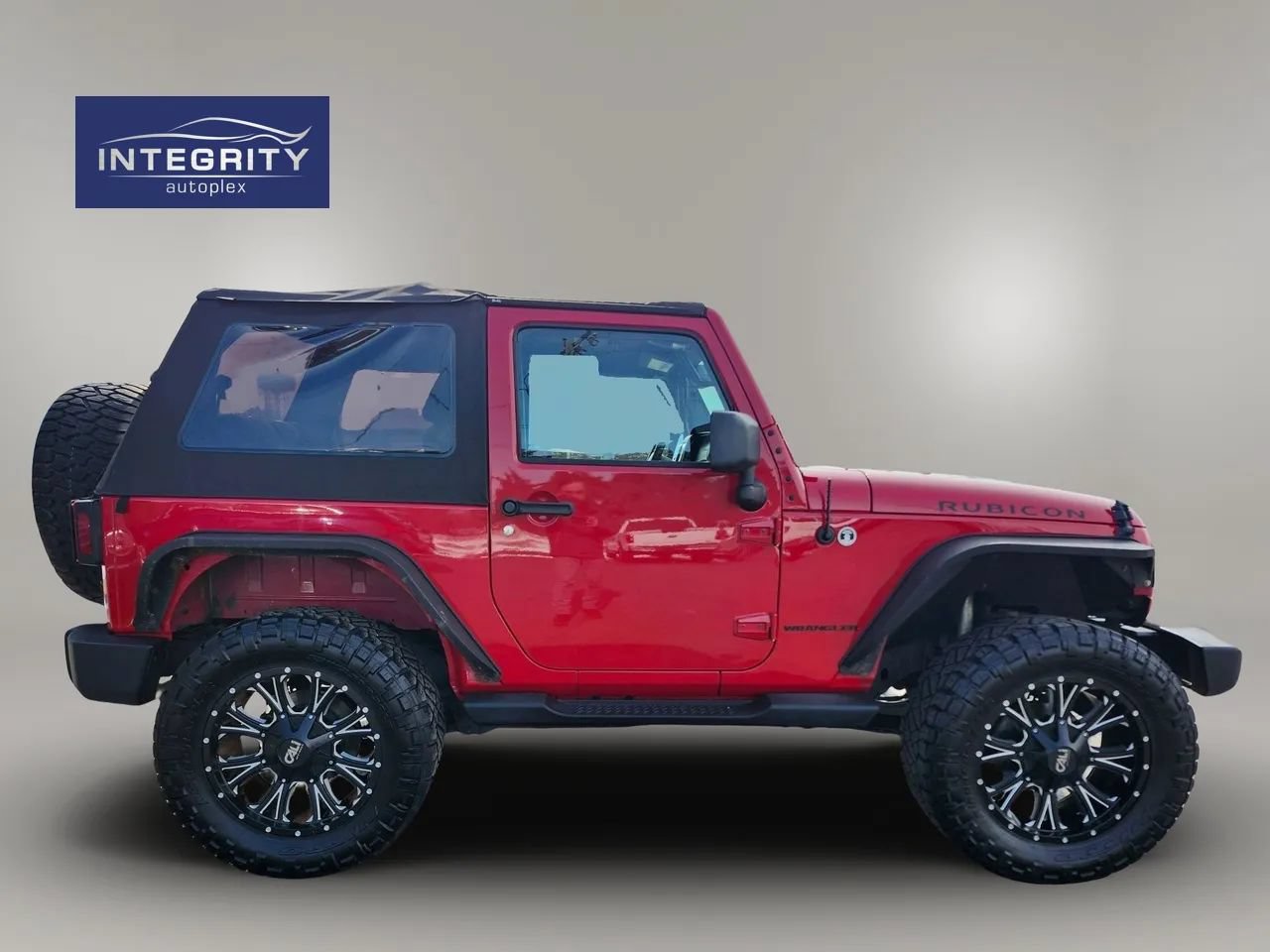 Used 2014 Jeep Wrangler Rubicon w/ Power Convenience Group AWD/4WD image 3