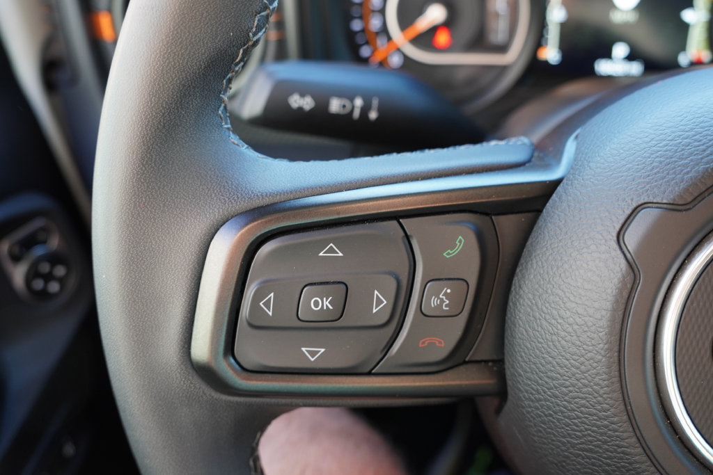 Used 2026 Jeep Gladiator Mojave AWD/4WD image 29