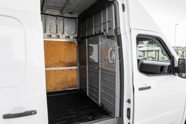Used 2020 Nissan NV 2500 SV image 29