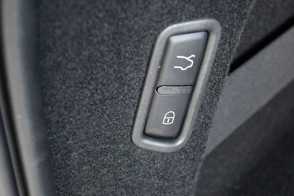 Used 2019 Maserati Levante S GranSport AWD/4WD image 16