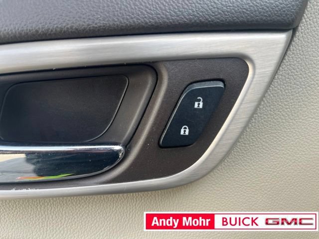 Used 2017 GMC Yukon Denali AWD/4WD image 20