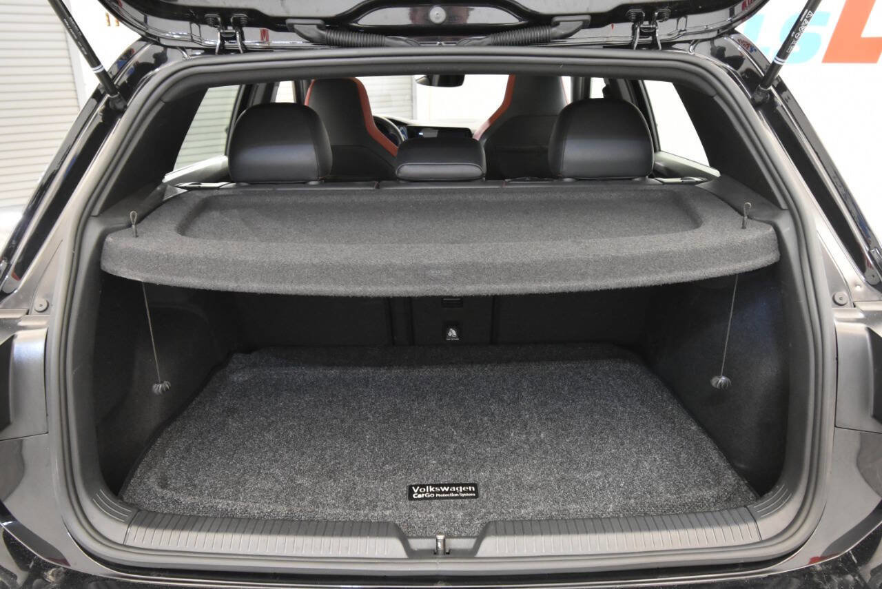 Used 2023 Volkswagen GTI Autobahn image 31