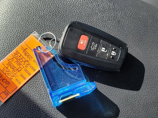 Used 2023 Toyota RAV4 XLE w/ Convenience Package image 35