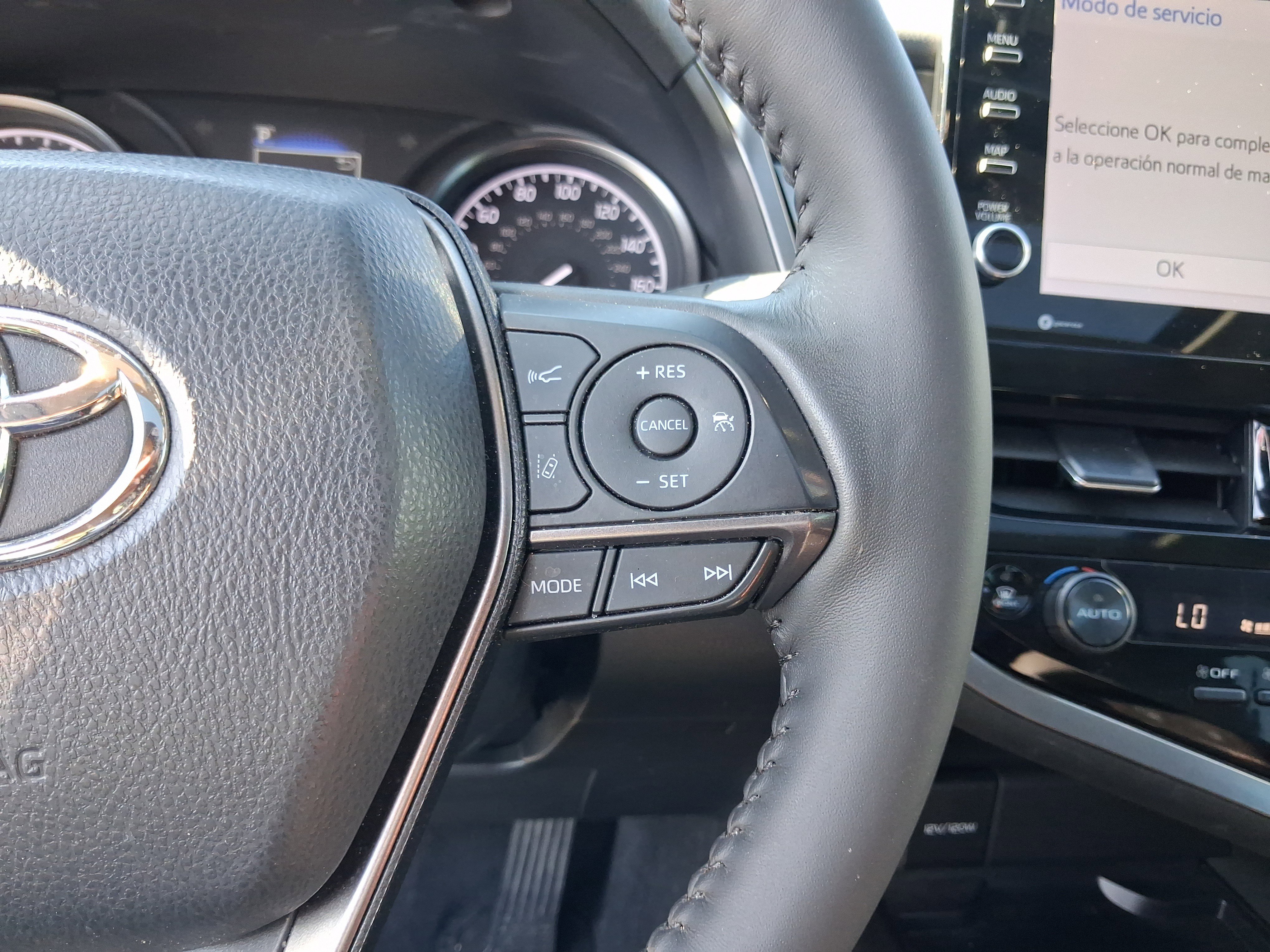 Used 2024 Toyota Camry SE w/ Cold Weather Package FWD image 24