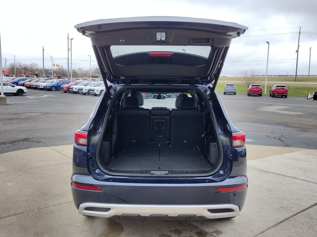 Used 2022 Mitsubishi Outlander SEL image 15