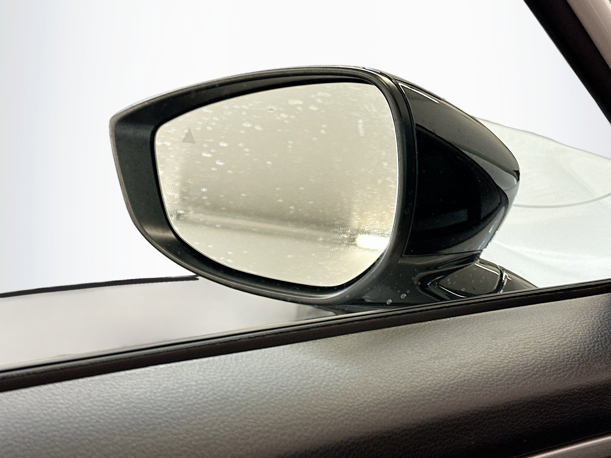 Used 2025 MAZDA CX-50 AWD 2.5 S w/ Premium Package image 16