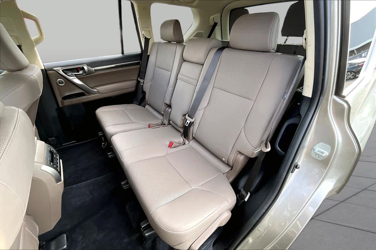 Used 2022 Lexus GX 460 Premium w/ Premium Plus Package AWD/4WD image 20
