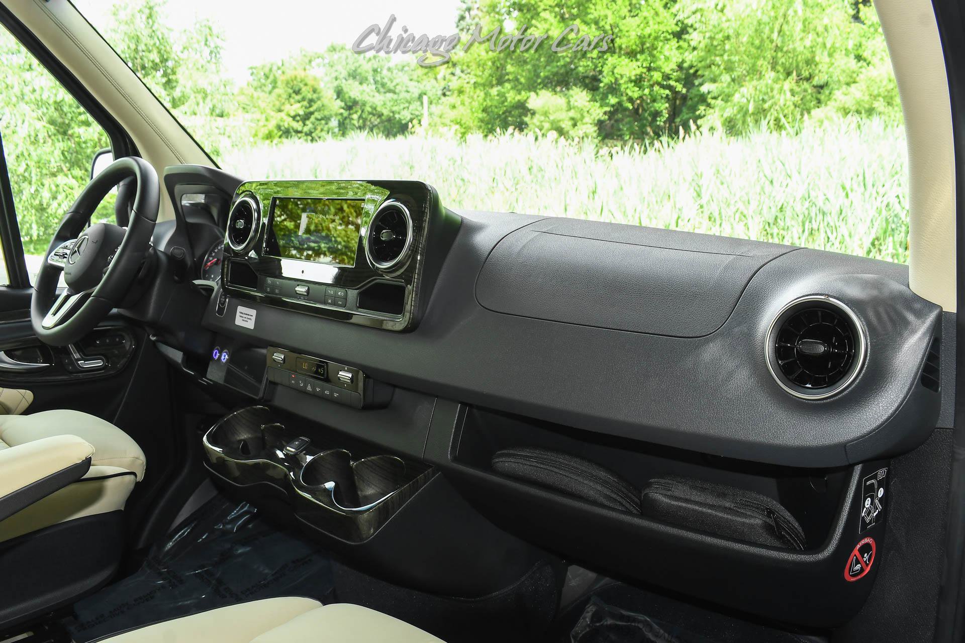 Used 2023 Mercedes-Benz Sprinter 3500 image 19