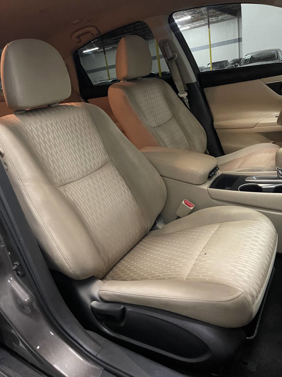Used 2017 Nissan Altima 2.5 SV image 14