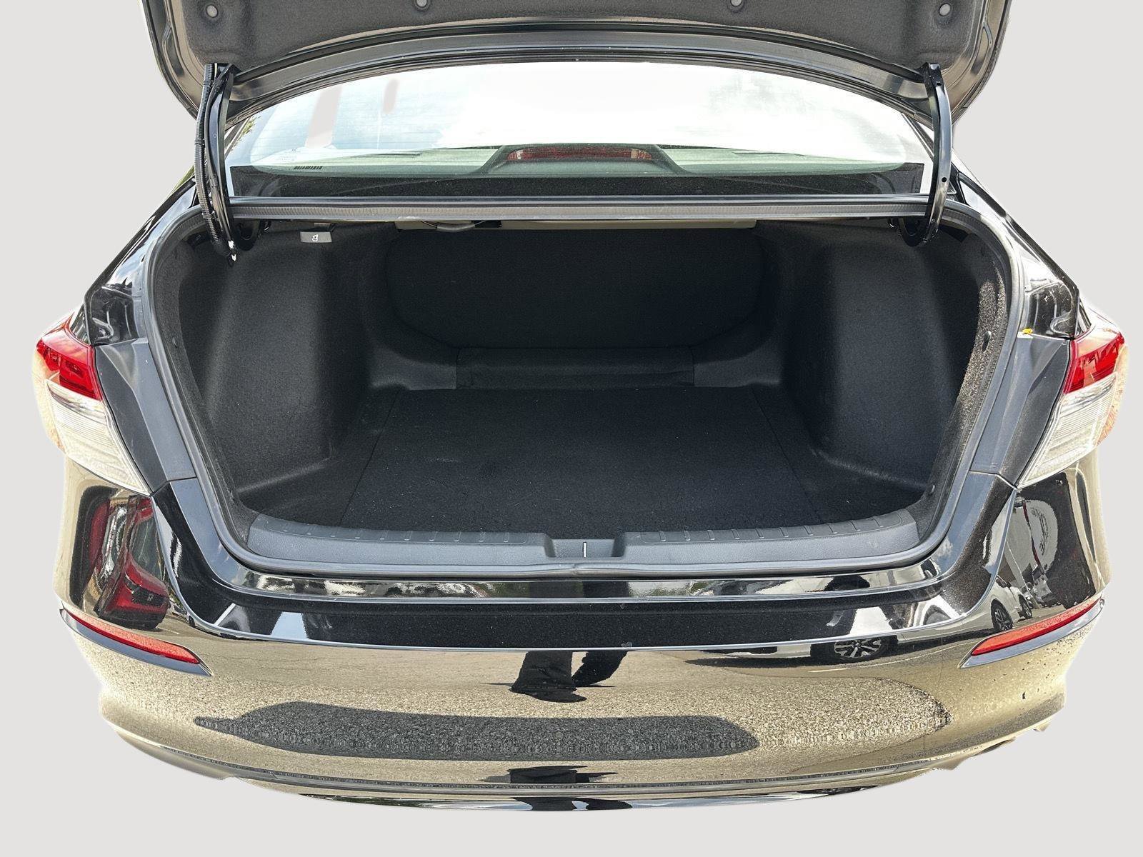 Used 2023 Honda Civic Sport image 22