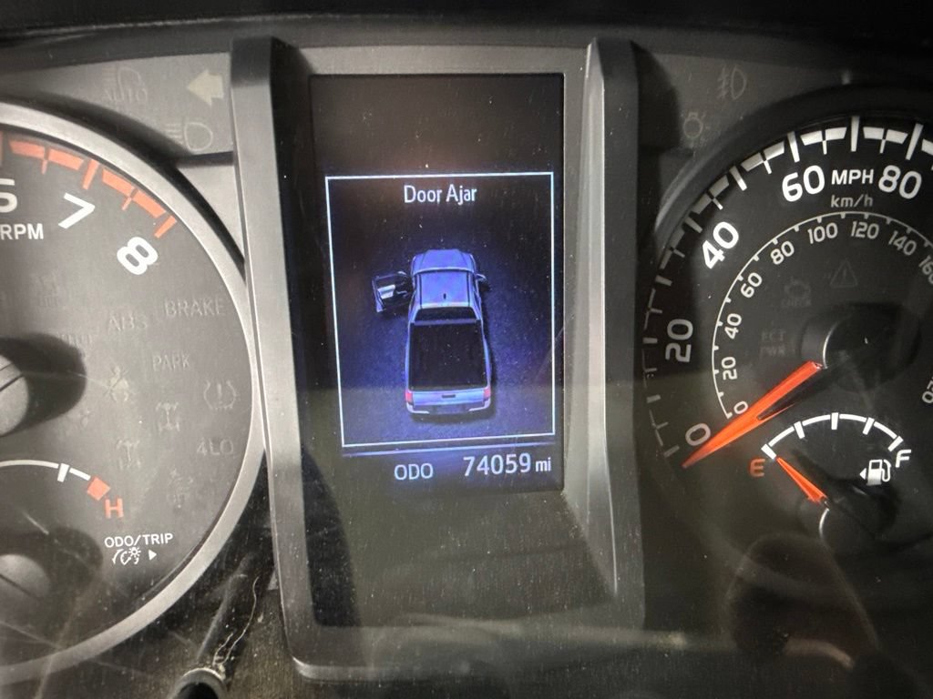 Used 2019 Toyota Tacoma SR AWD/4WD image 15