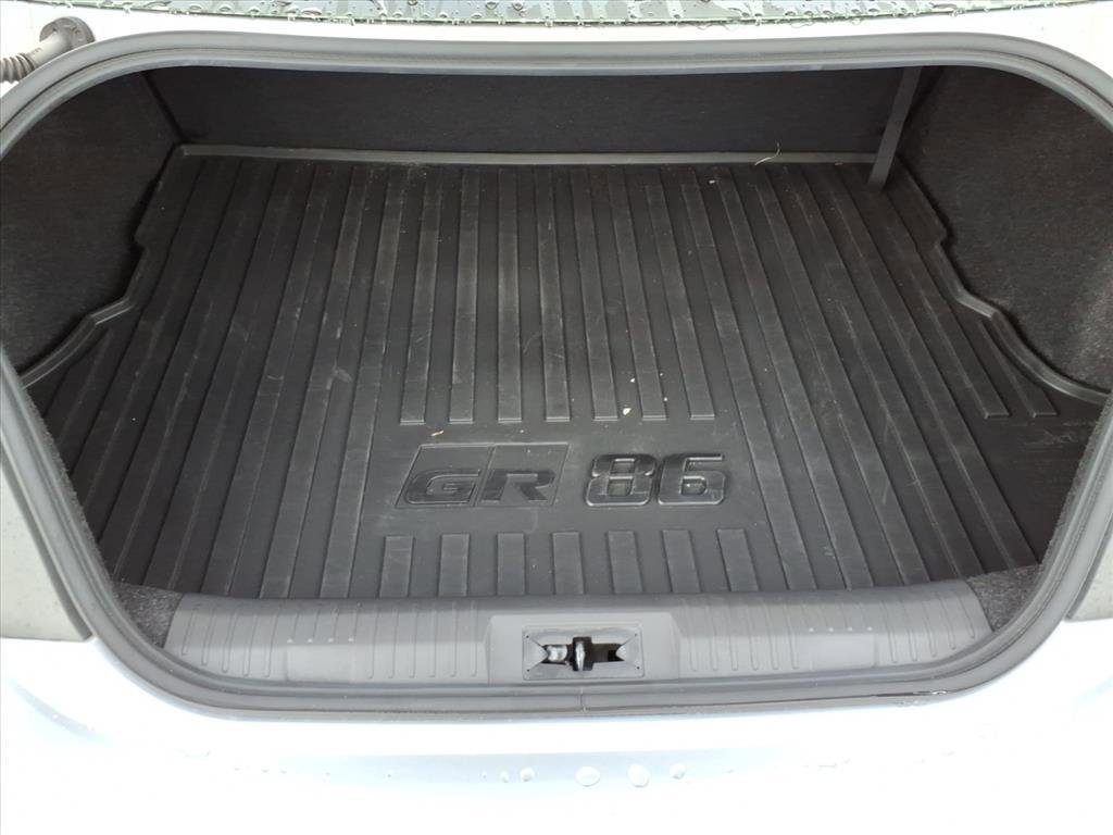 Used 2023 Toyota GR86 Premium image 11