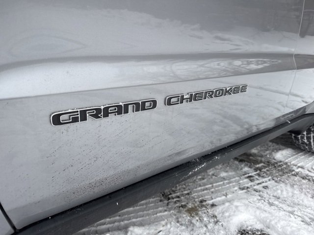 Used 2021 Jeep Grand Cherokee Limited image 26