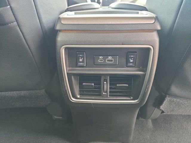 Used 2020 Nissan Murano SL w/ Moonroof Package image 17