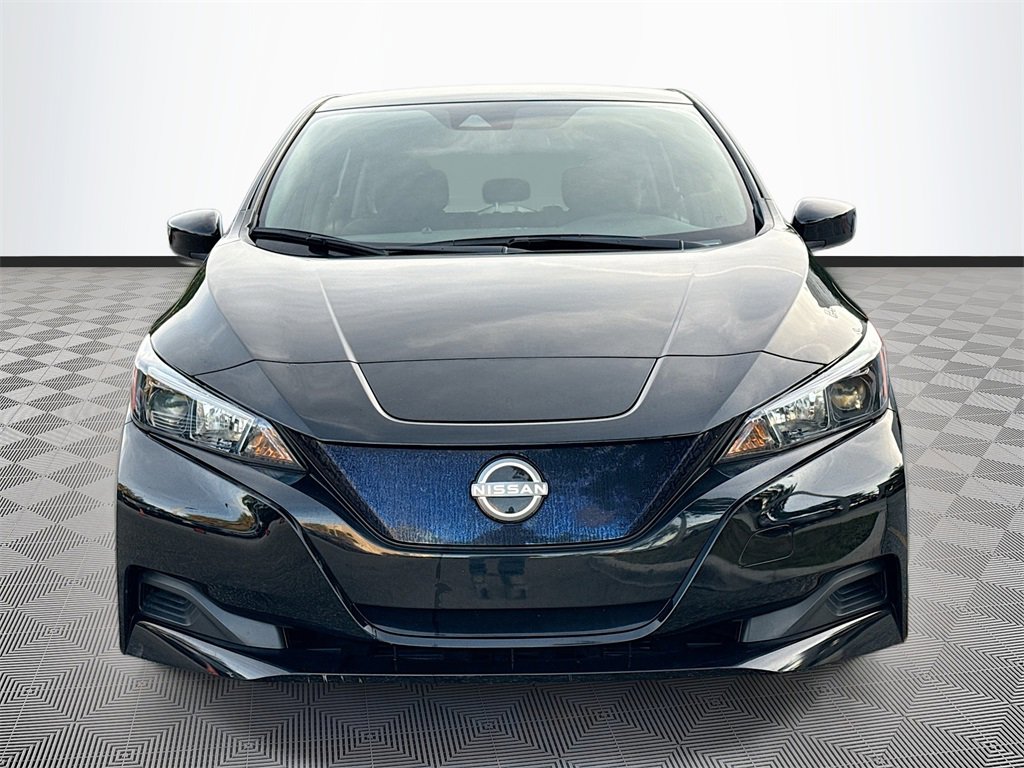 Used 2023 Nissan Leaf S image 2