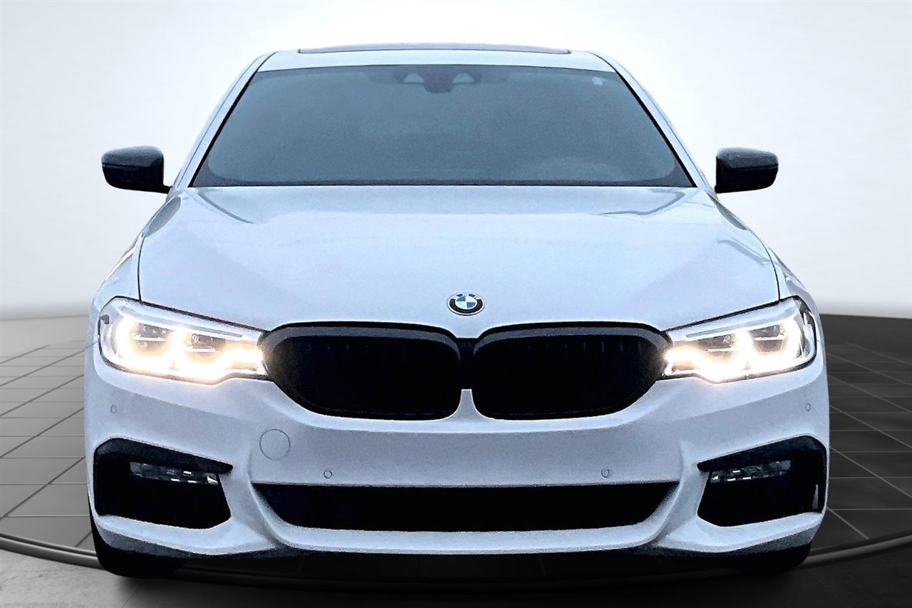 Used 2018 BMW 540i image 2