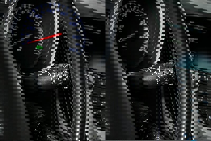 Used 2016 Chevrolet Equinox LTZ w/ Enhanced Convenience Package image 25