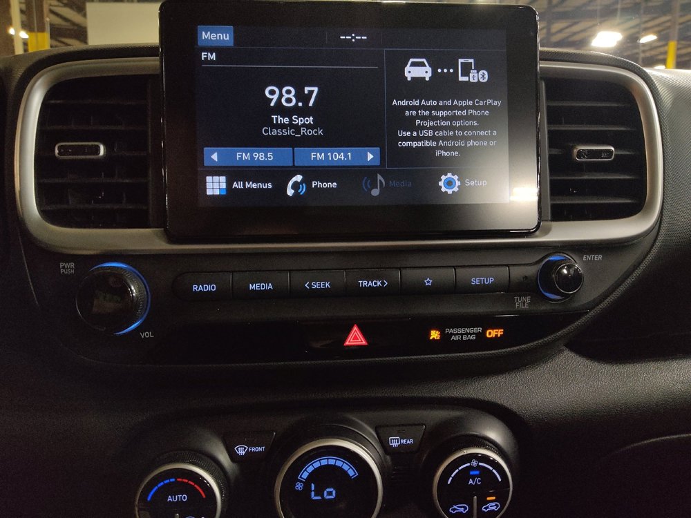 Used 2020 Hyundai Venue SEL w/ Convenience Package image 25