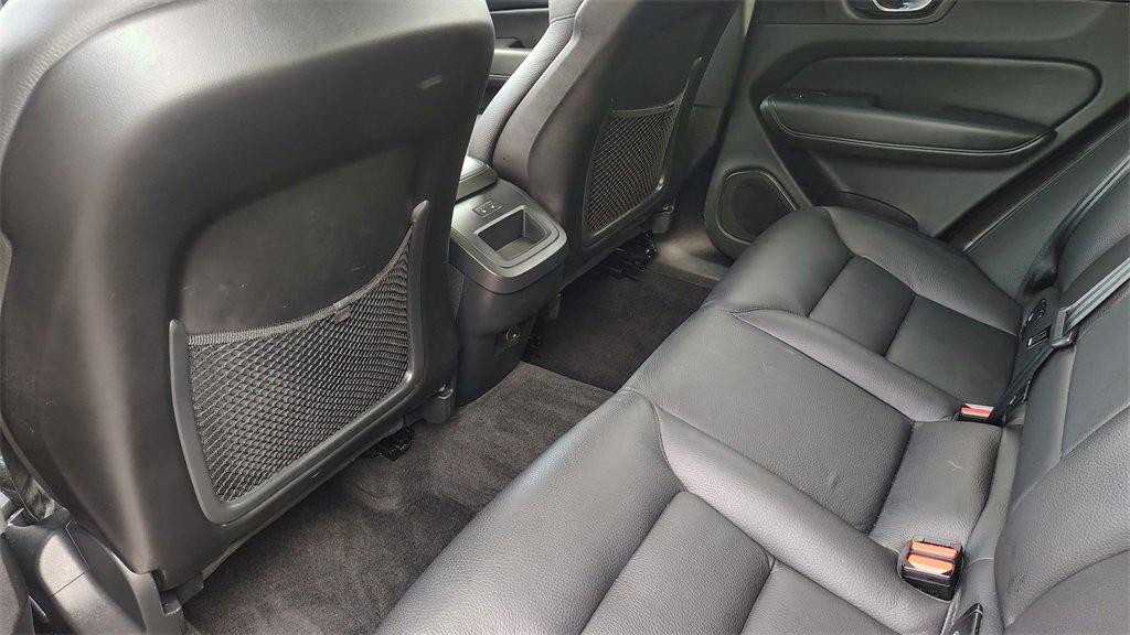 Certified 2023 Volvo XC60 B5 Plus w/ Climate Package image 27