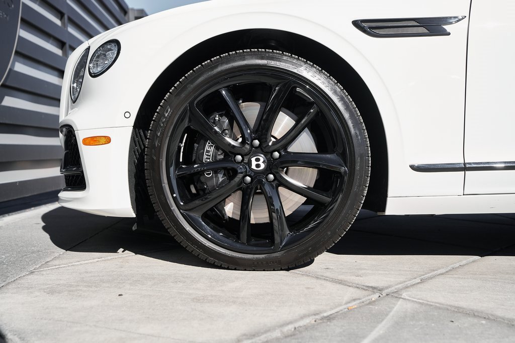 Used 2024 Bentley Flying Spur S V8 image 3