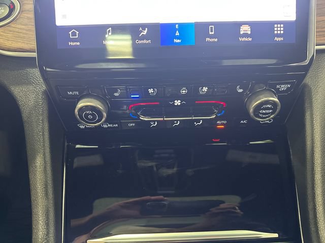 Used 2023 Jeep Grand Cherokee Summit AWD/4WD image 19