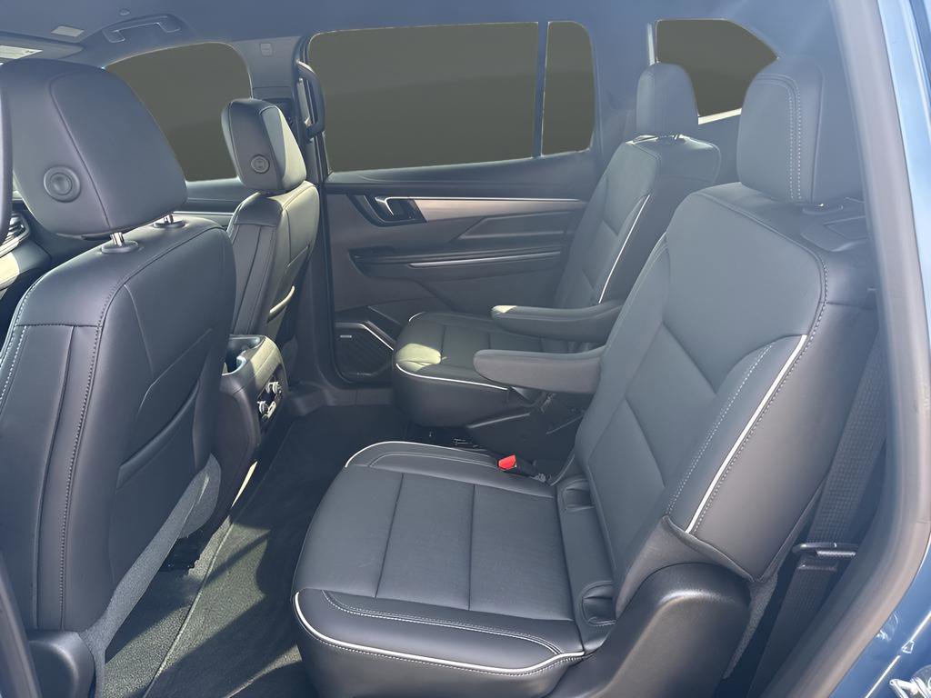 Used 2025 Buick Enclave Preferred FWD image 26