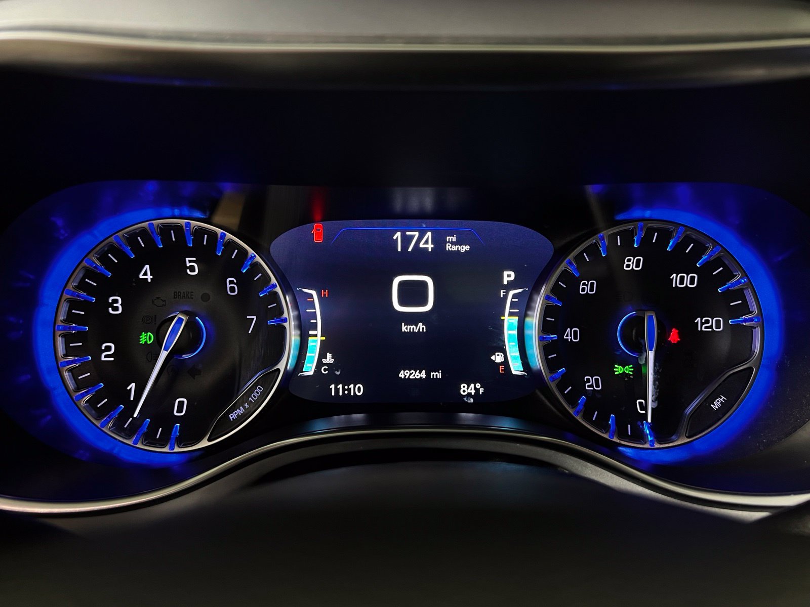 Used 2025 Chrysler Pacifica Limited FWD image 17