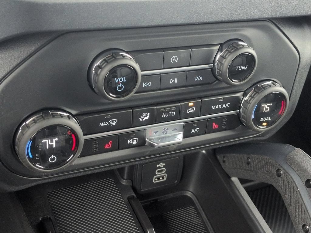 New 2026 Ford Bronco Big Bend w/ Black Diamond Package AWD/4WD image 20