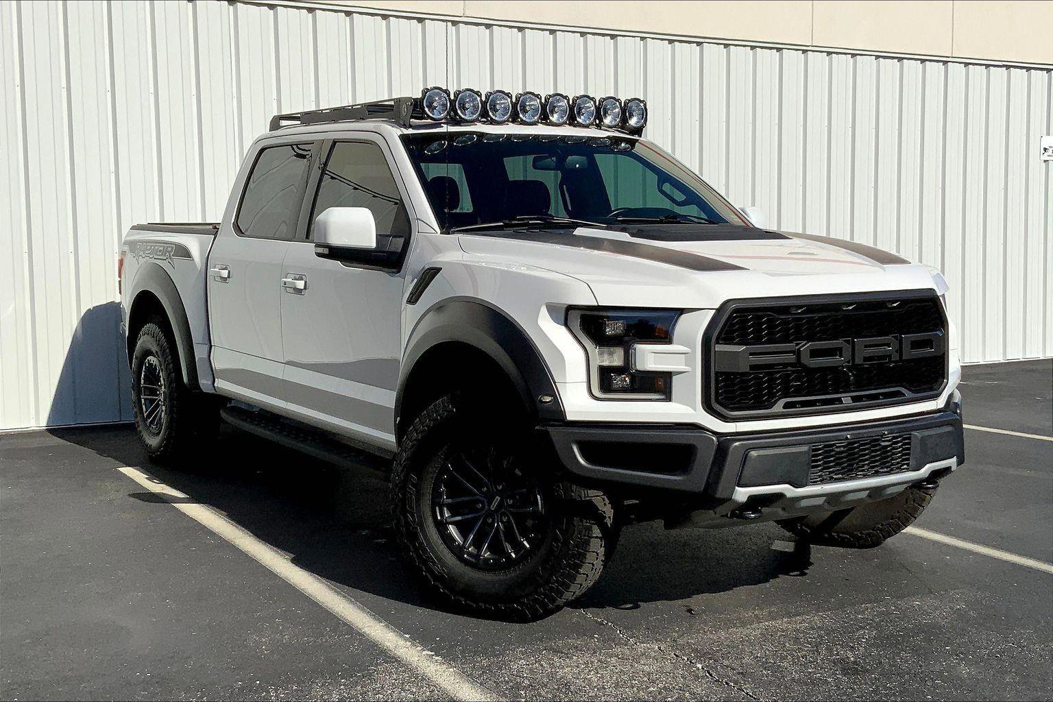Used 2020 Ford F150 Raptor w/ Equipment Group 802A Luxury image 32