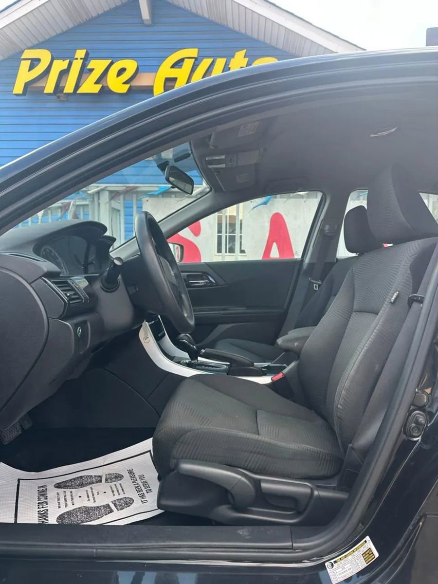 Used 2017 Honda Accord LX image 10