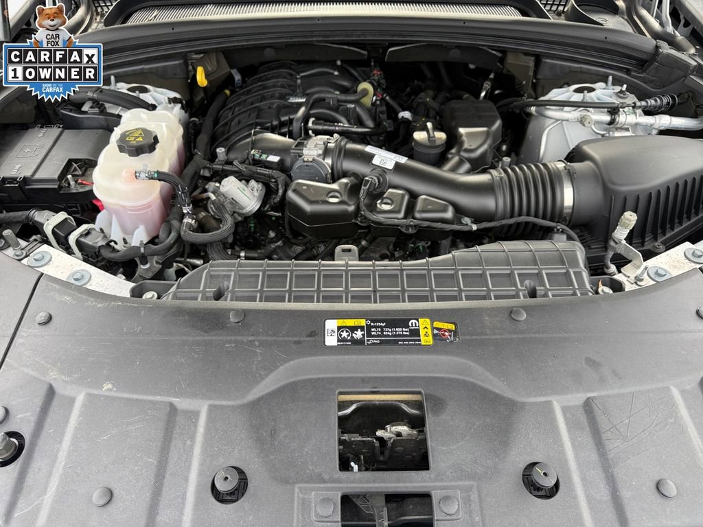 Used 2023 Jeep Grand Cherokee Laredo AWD/4WD image 23